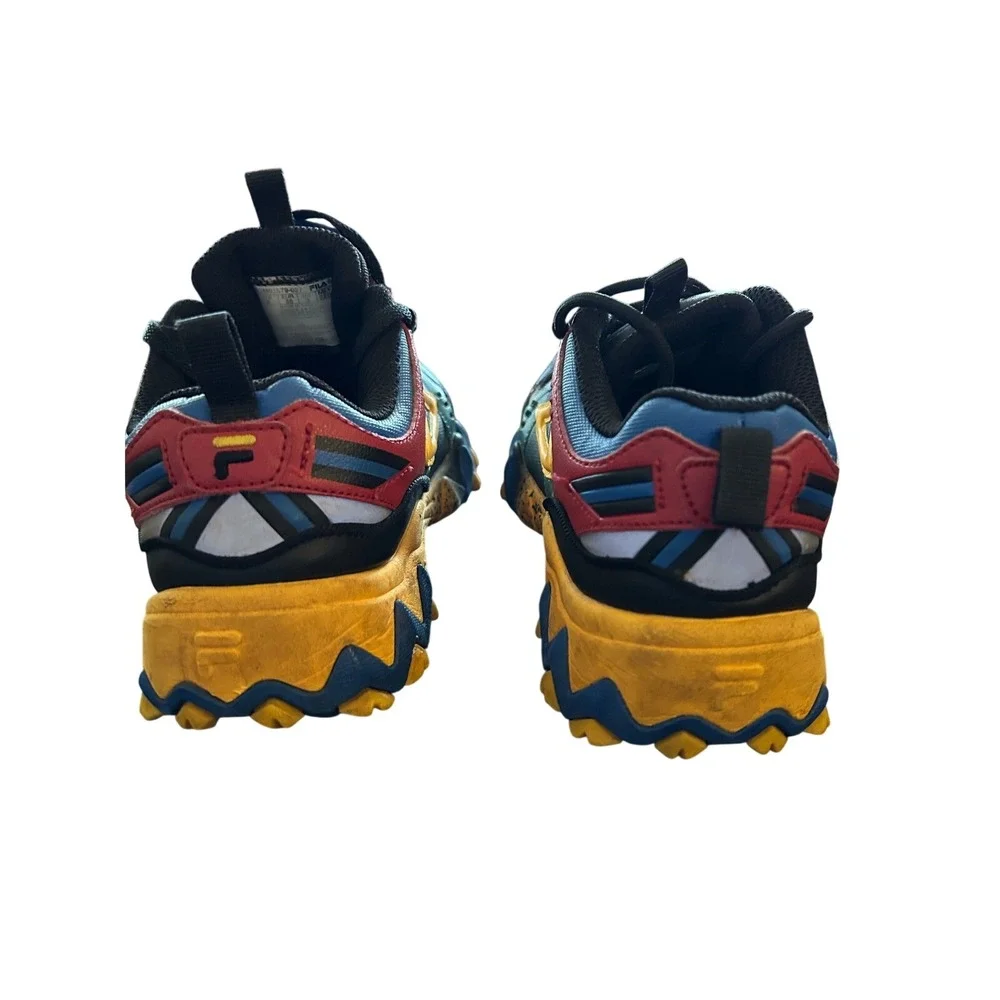 Fila step into