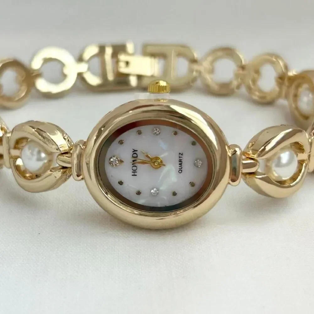 Source Unknown gold vintage