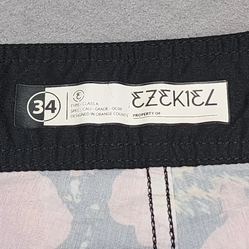 Ezekiel‎ Board Shorts Black Floral Print Surf Trunks Mens 34