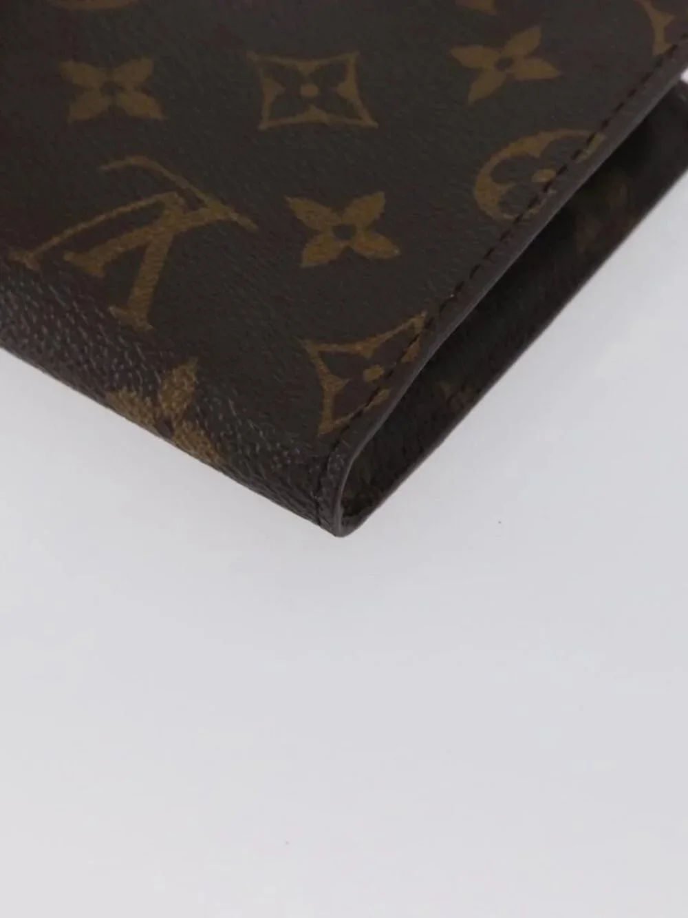 Louis Vuitton brand	louis vuitton