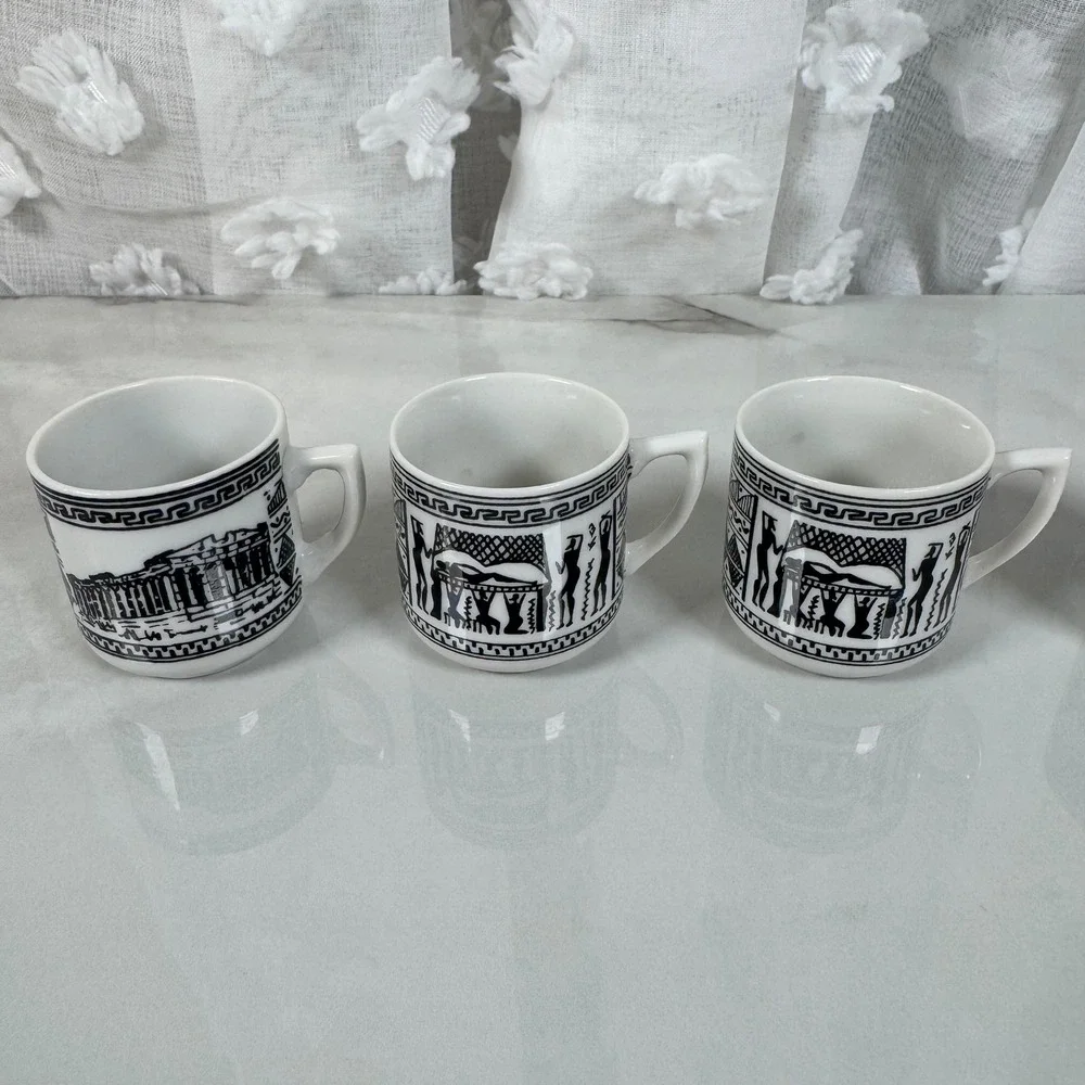 Robbia vintage porcelain