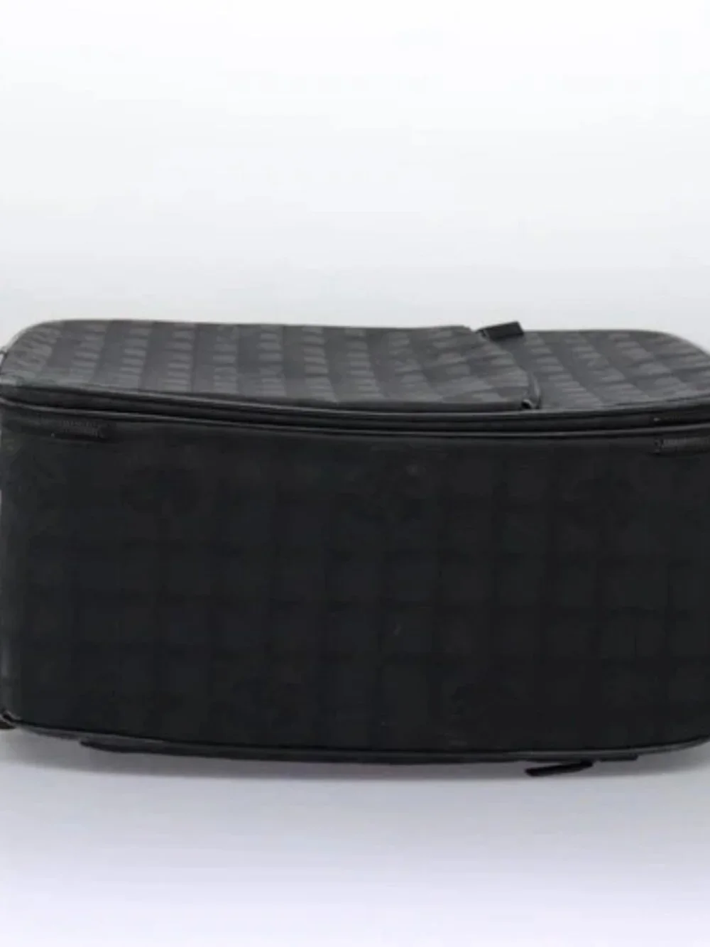 CHANEL brand	chanel color	black