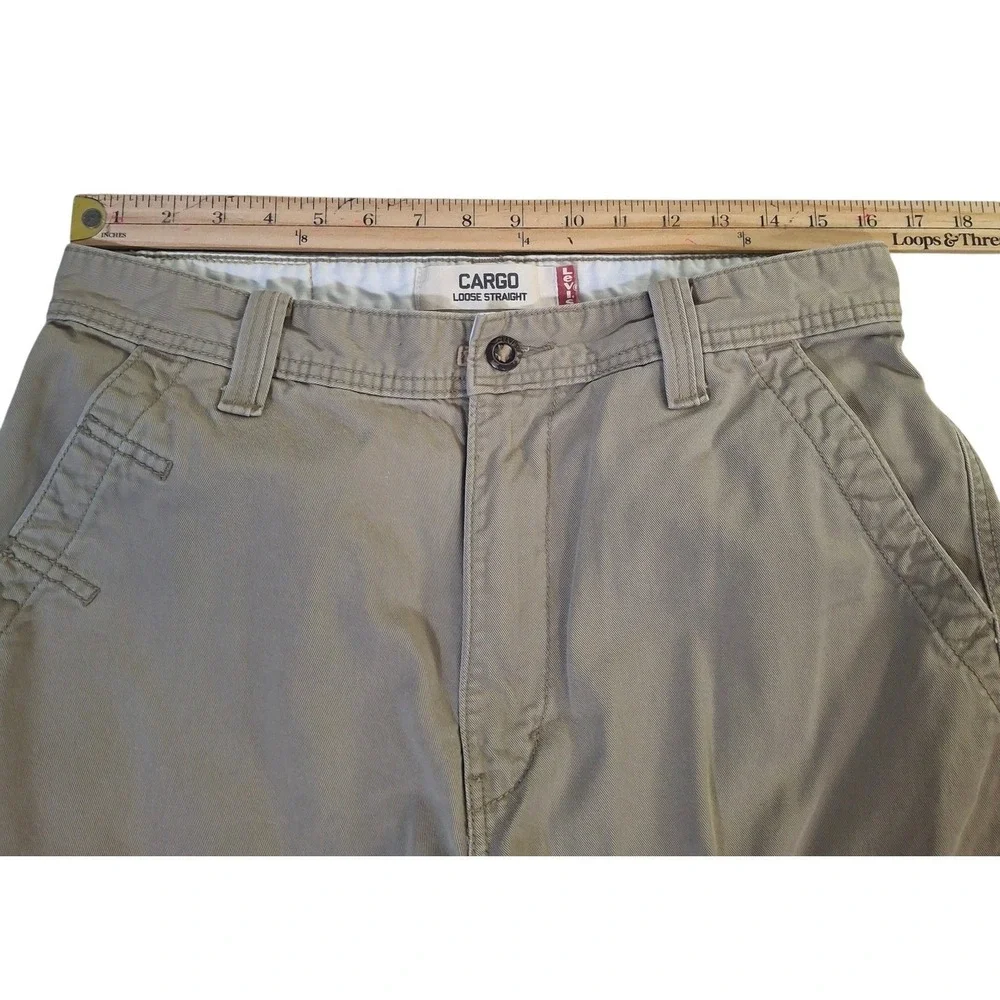 Levis levi loose