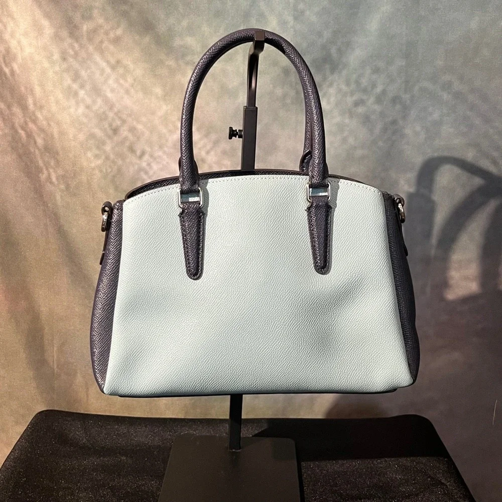 Coach embrace effortless