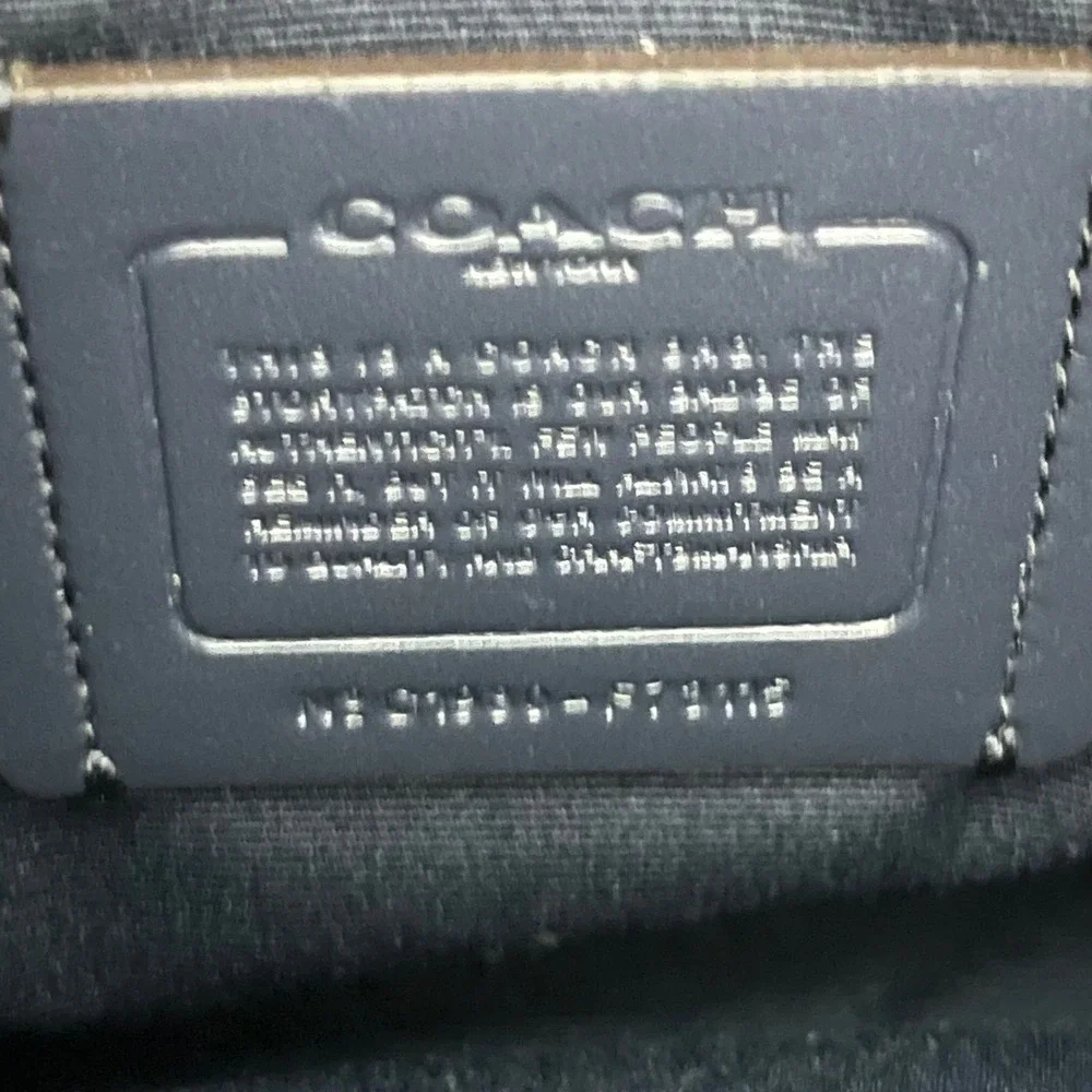 Coach embrace effortless