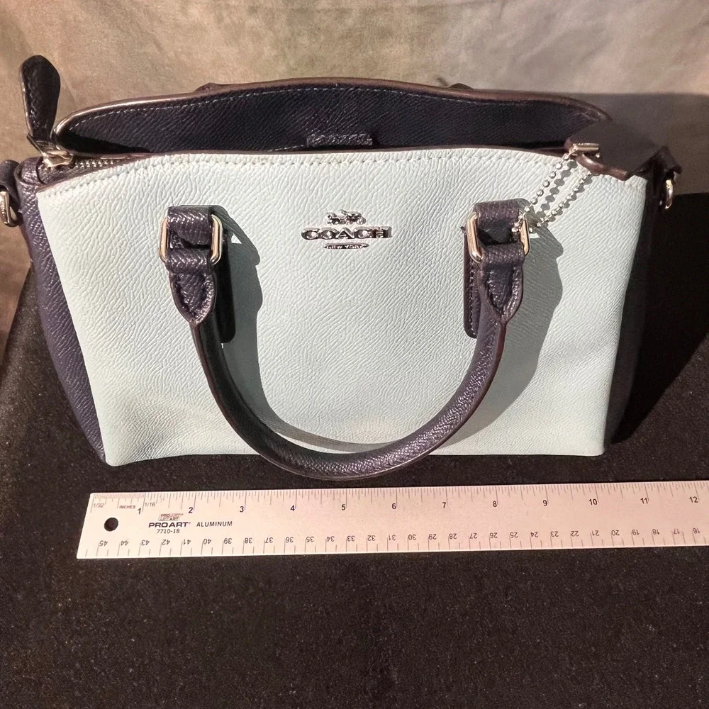 Coach embrace effortless
