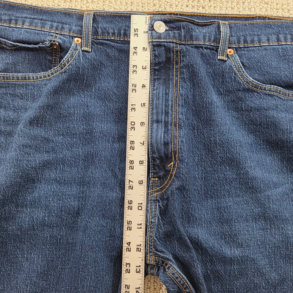 Levis measurements waist