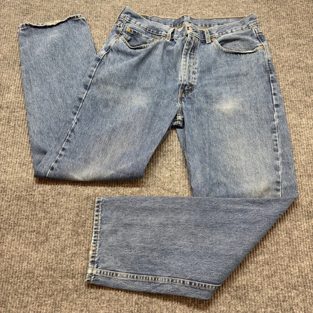 Levi's 550 Mens 36x33 Relaxed Fit Jeans Medium Wash Faded Denim Classic‎