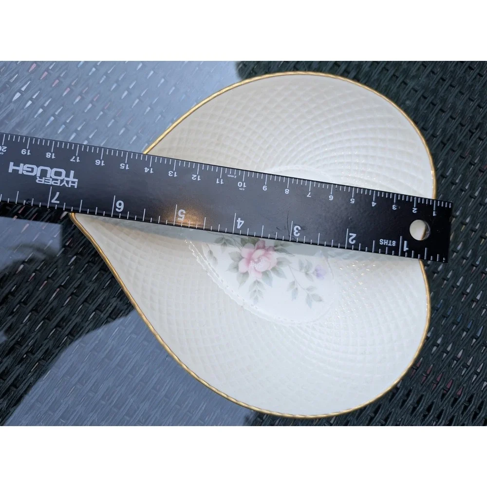 N/A measurements rimmed charming
