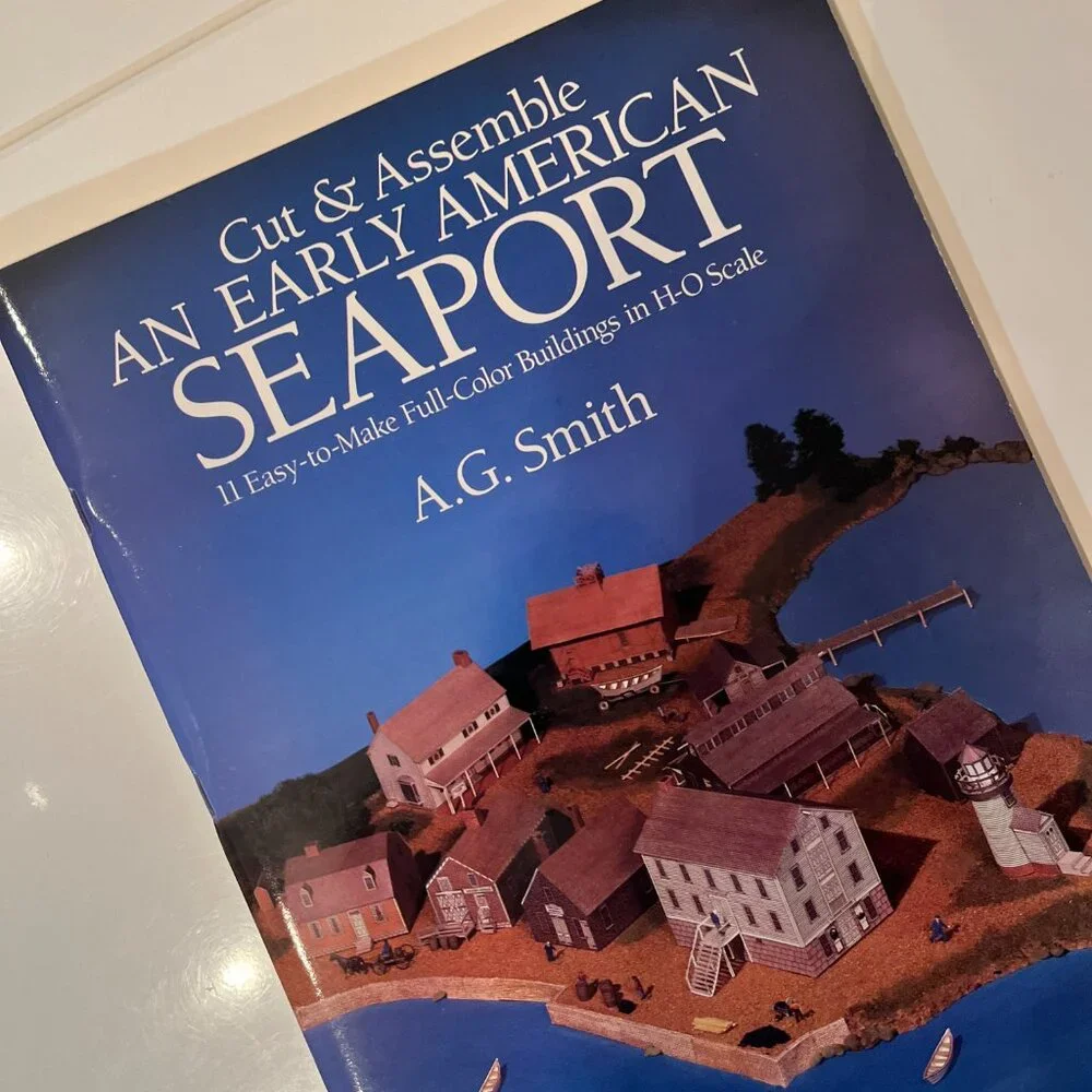 Cut and Assemble: Early American Seaport (Dover‎ Publications, 1984)