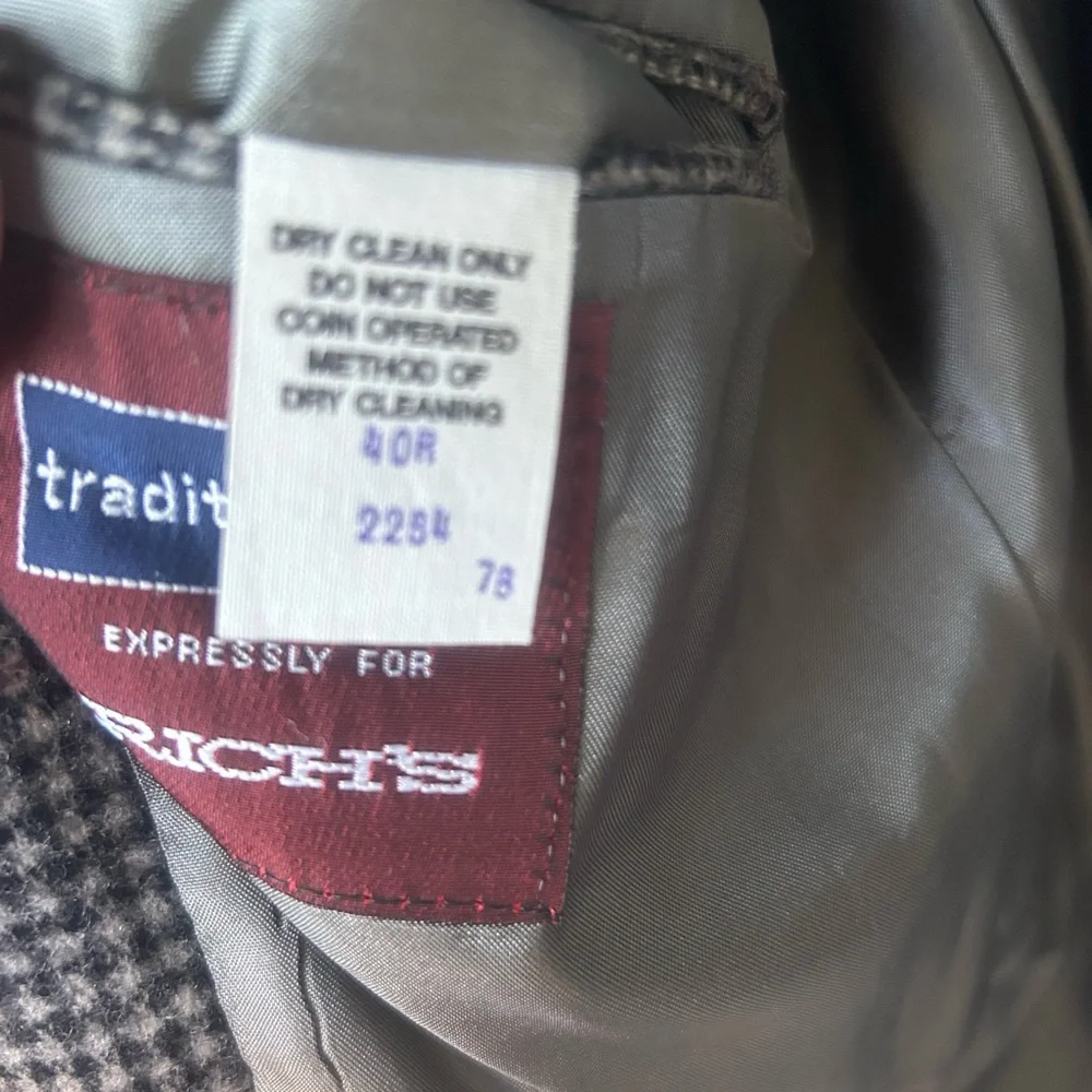 Rich’s gray tweed