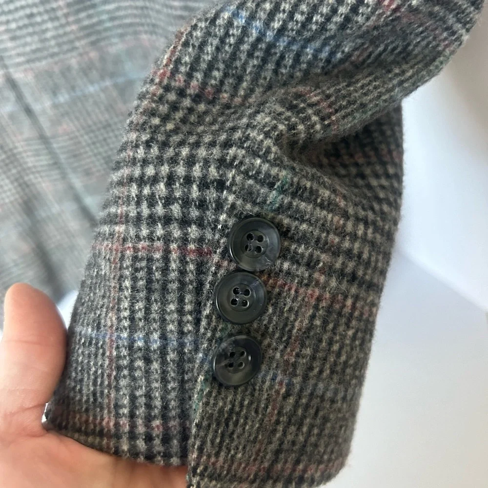 Rich’s gray tweed