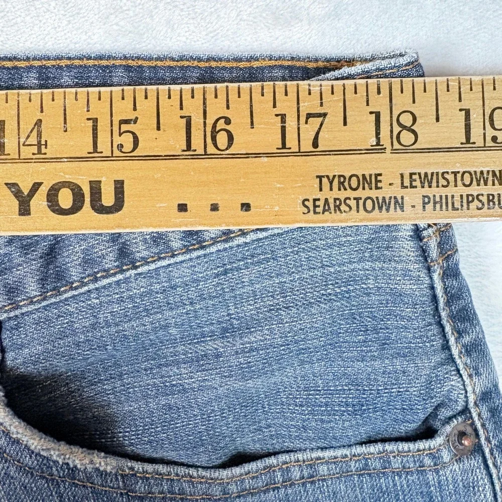 Levis levi 559