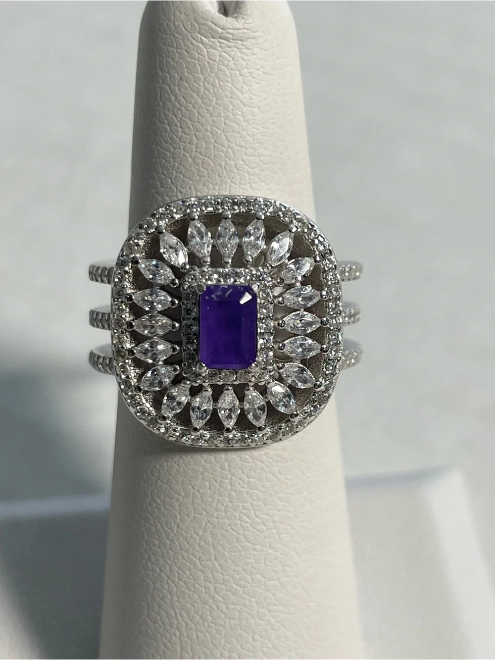 Bomb Party OG Ultra Rare Unicorn Ring “Triple Crown, Triple Threat” Sz6
