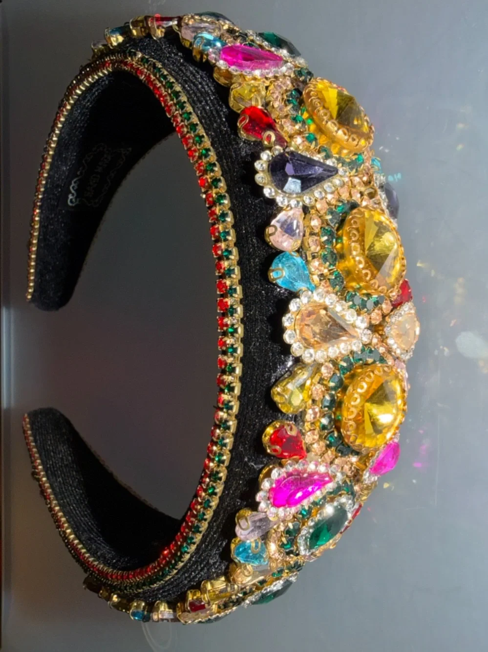 N/A eye catching