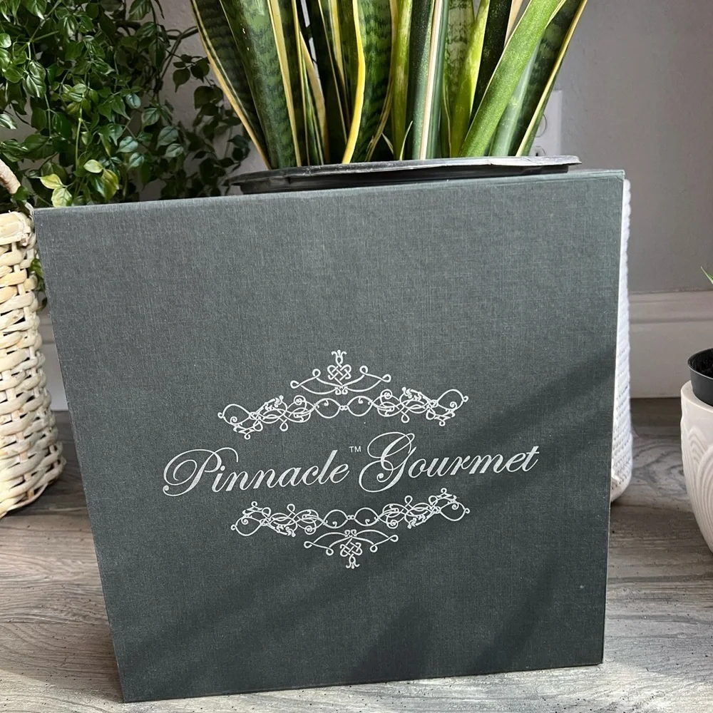 Pinnacle Gourmet 4 piece Cheese Board