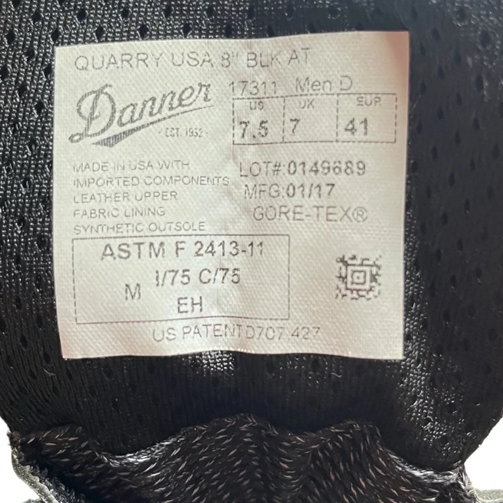 Danner men size