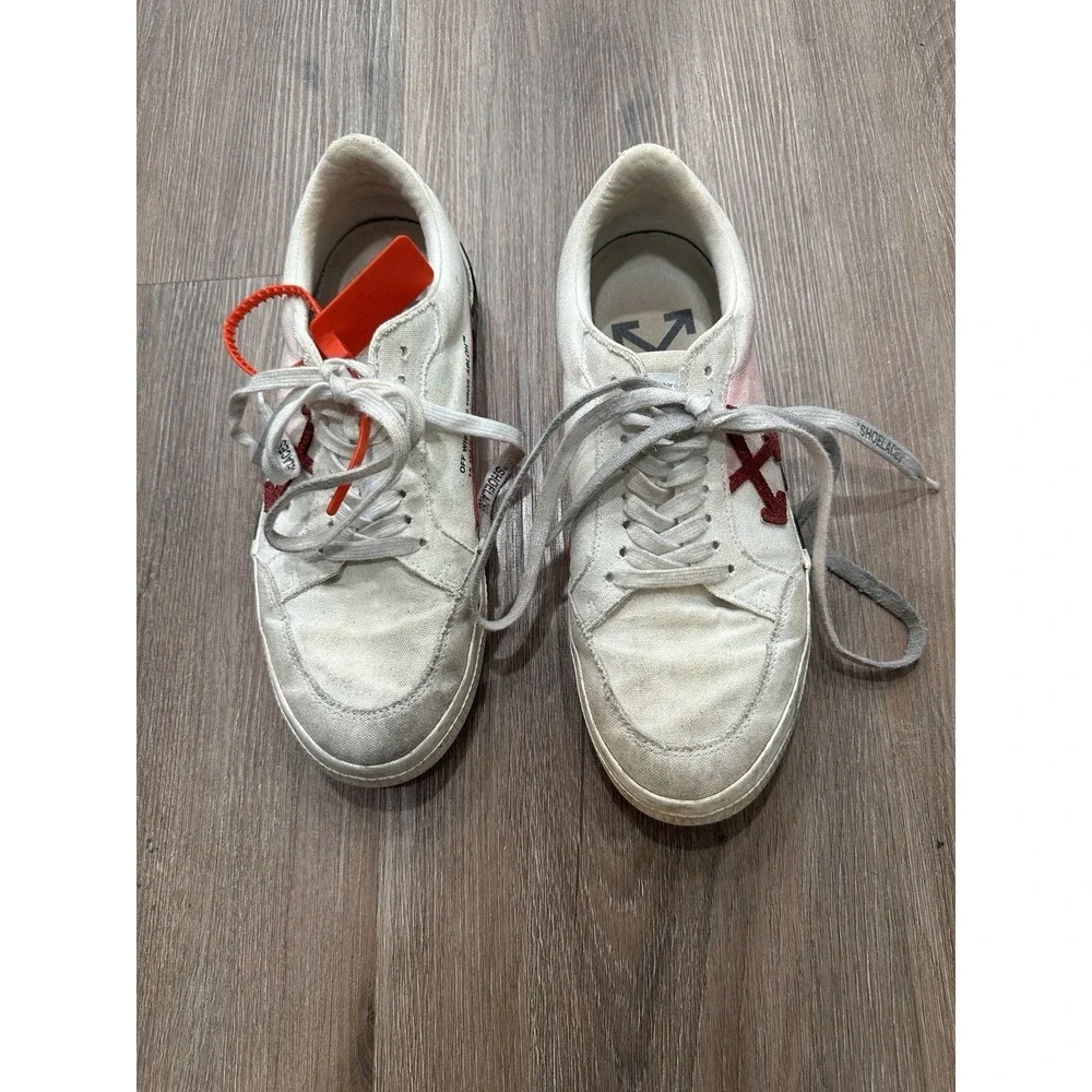 Off-White off white