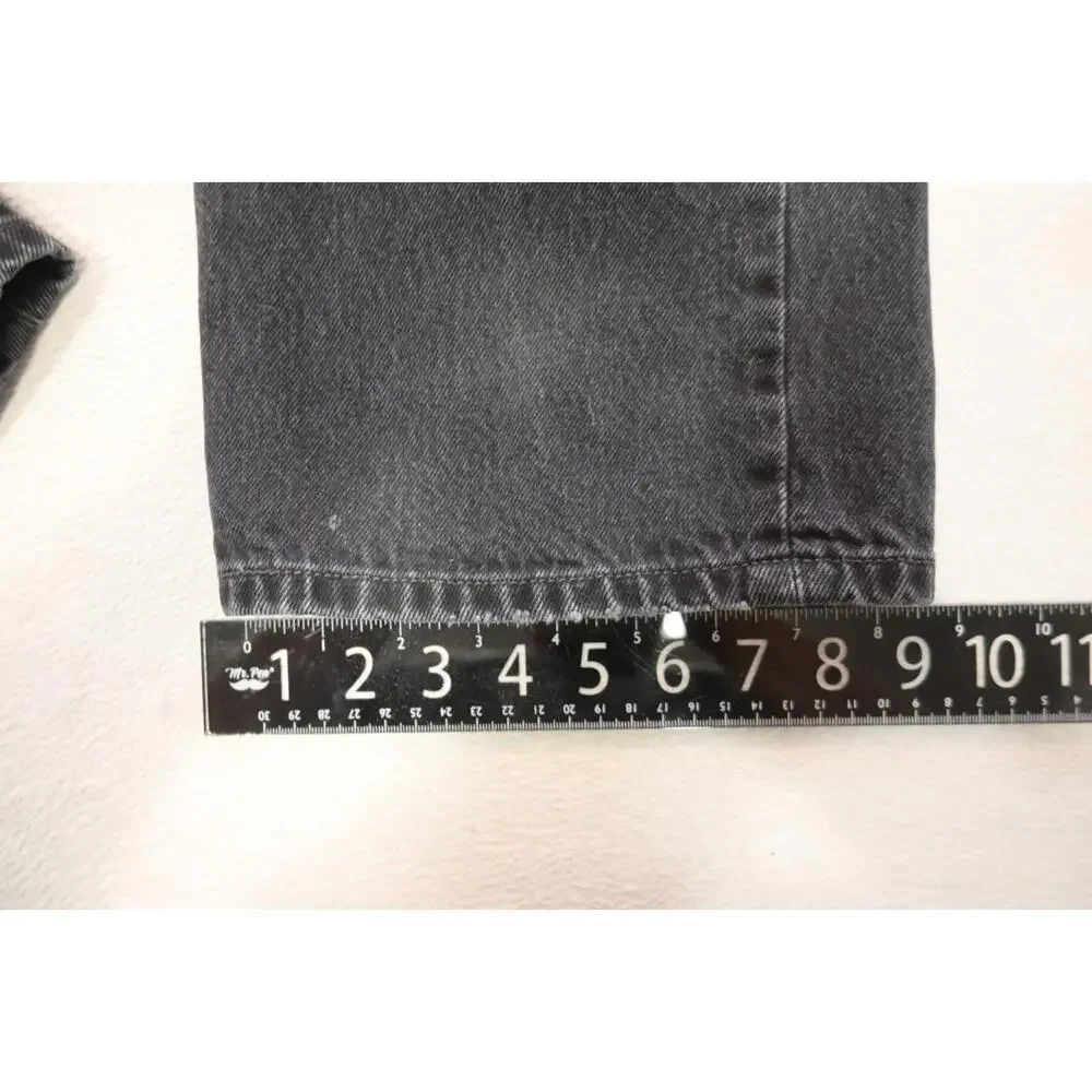 Levis color dark