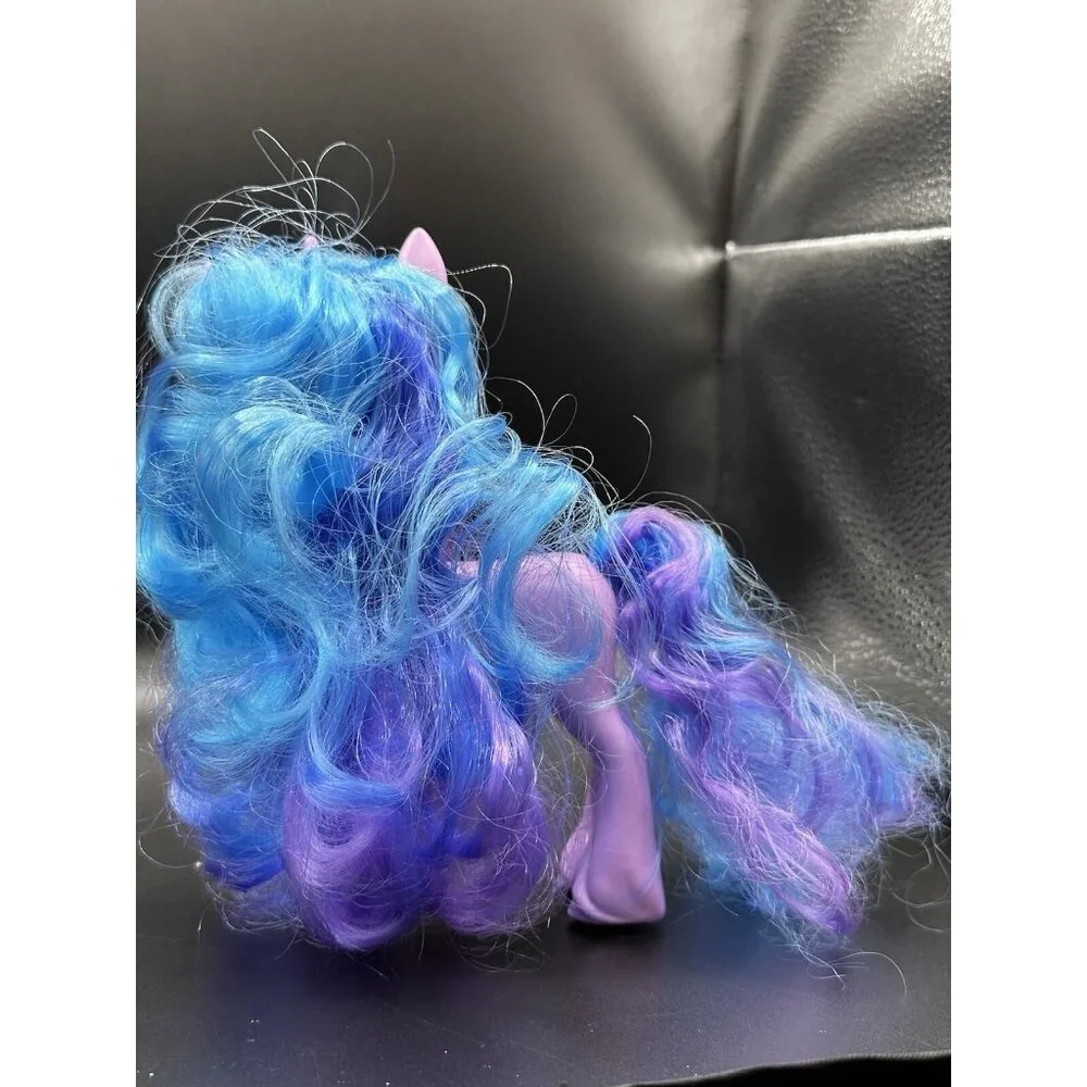 My Little Pony Movie G5 Figure Izzy Moonbow Unicorn Shining Adventures Hasbro 6”