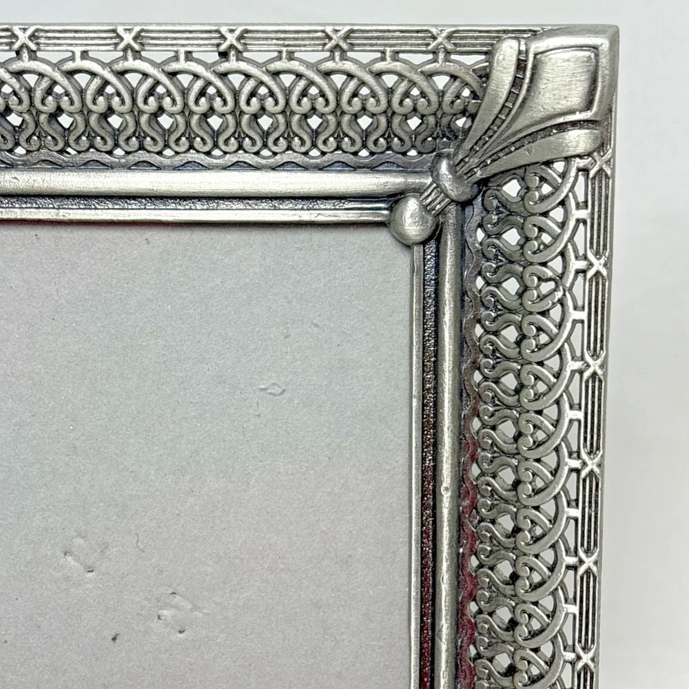 Vintage Pewter Silver Toned Metal Photo Frame 9