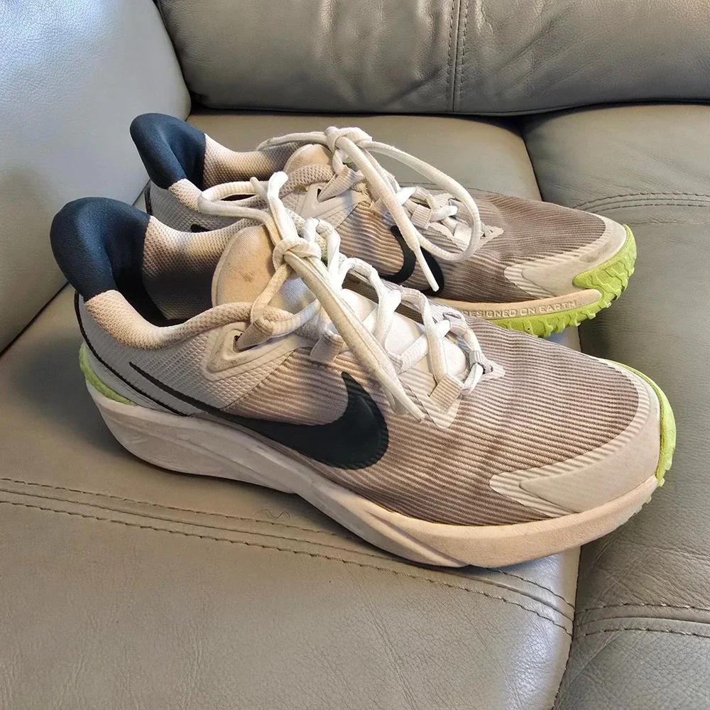 Nike star runner