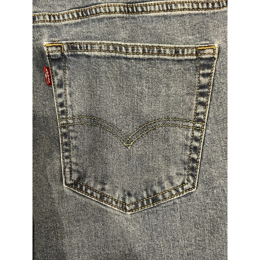Levis levi 559