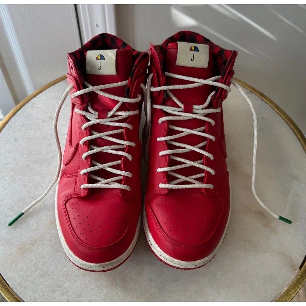 Nike Dunk High‎ Ultra Rain Jacket Red Plaid Flannel Lined Sneakers Men's Sz 7