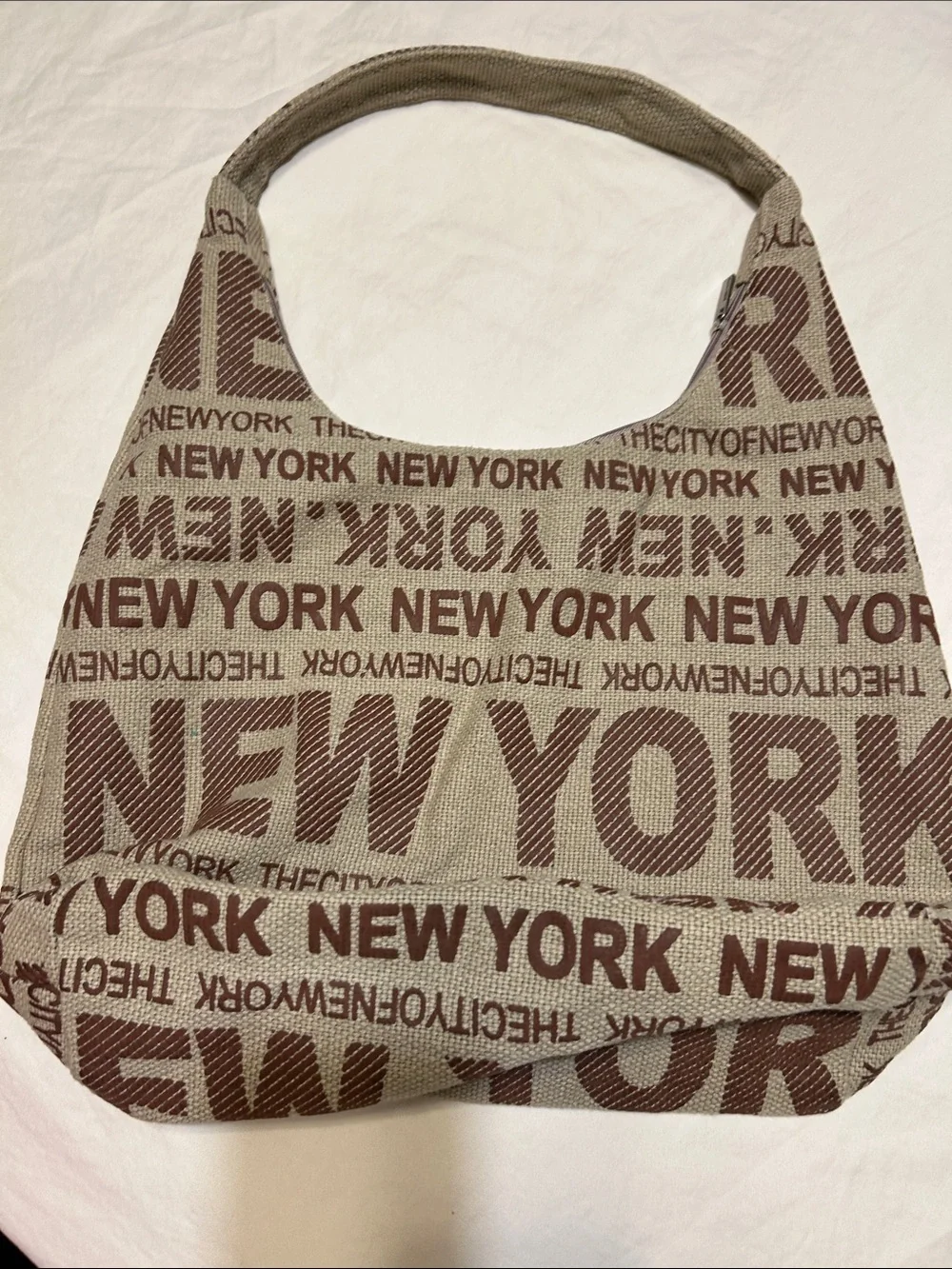 Robin Ruth casual canvas