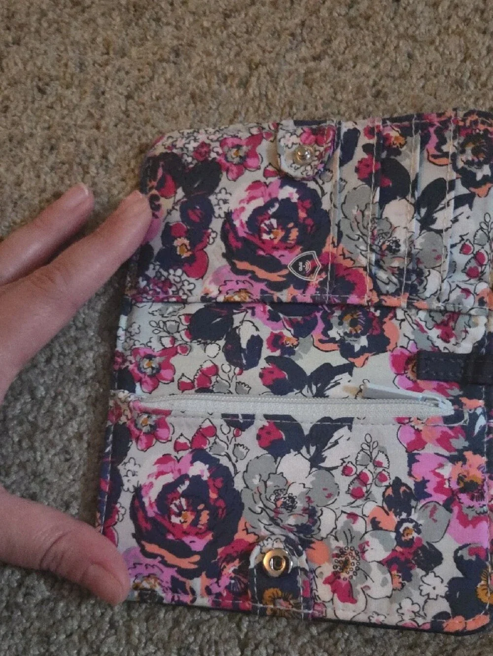 Vera Bradley pull front