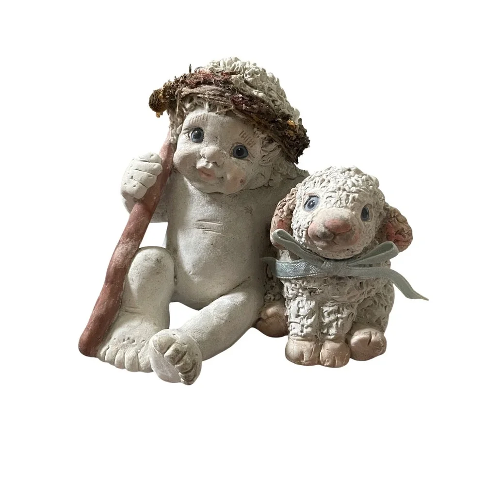 Vintage Little Shepherd Angel Figurine with‎ Lamb Resin Christmas Decor 1996