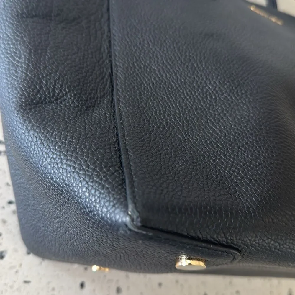 Michael Kors closure interior mercer