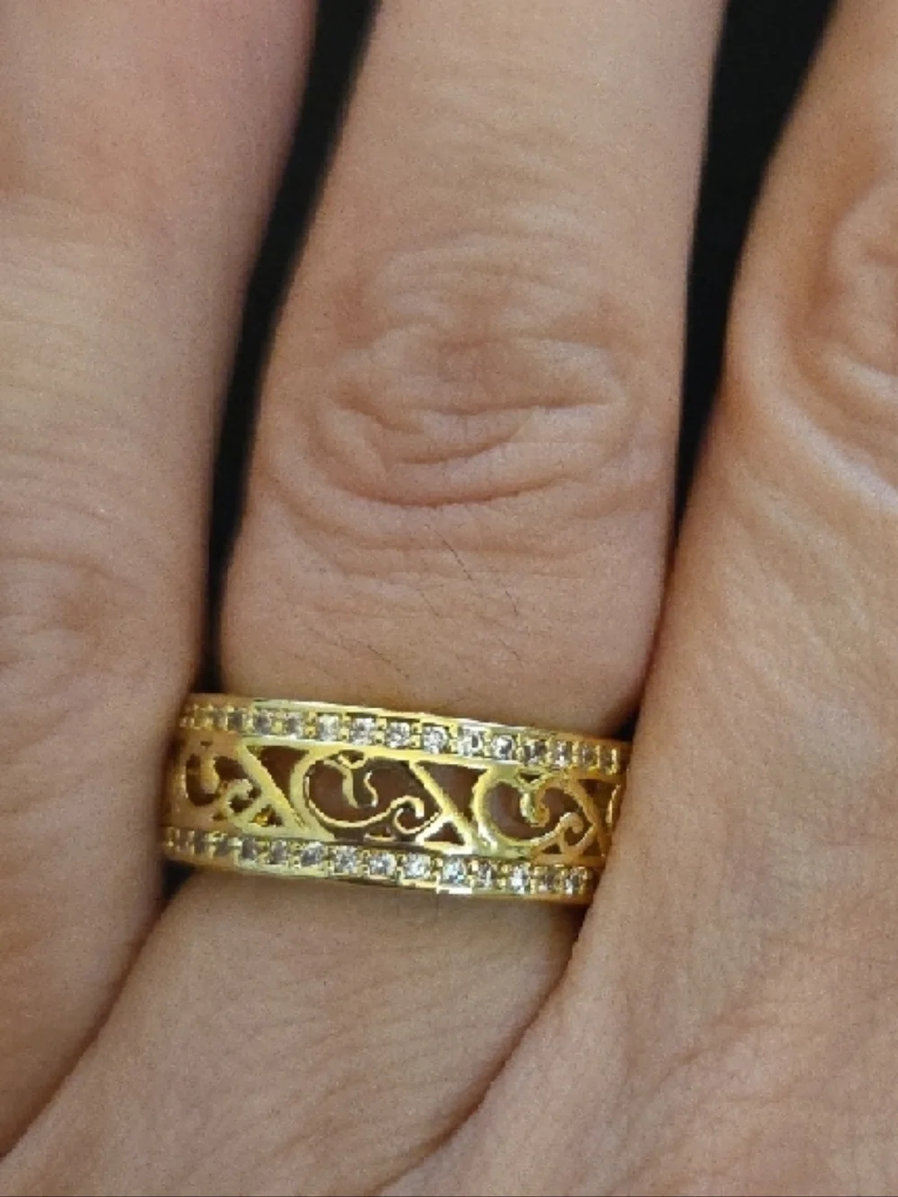 N/A delicate gold