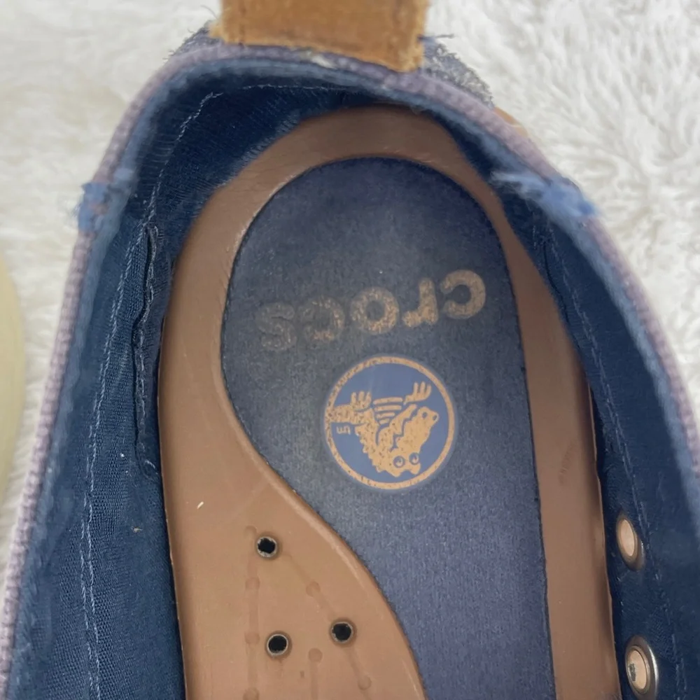 CROCS comfortable navy