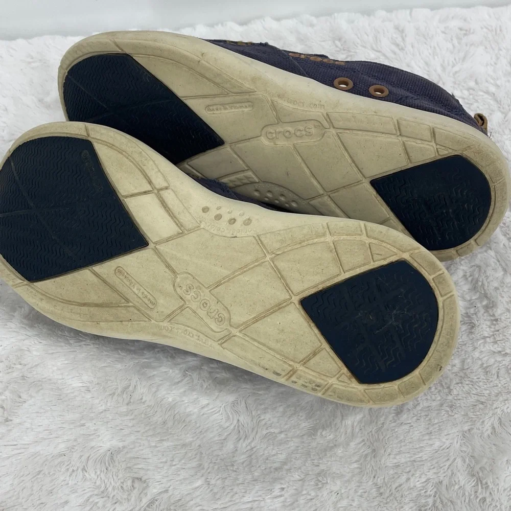 CROCS comfortable navy