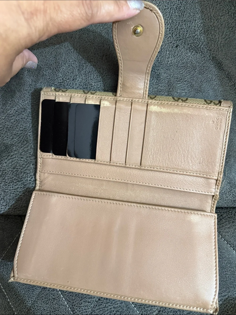 Gucci continental wallet