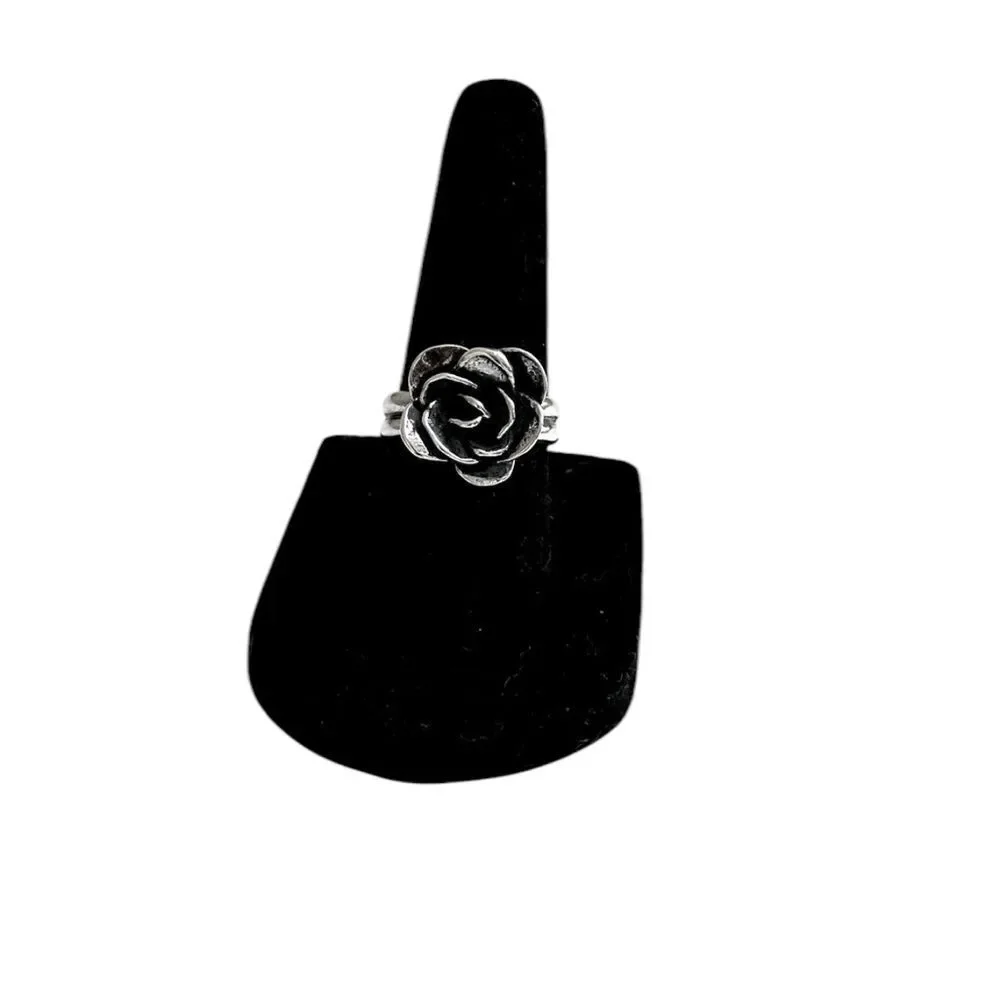 Silpada Retired R2207 Rose Oxidized 3D Flower Blooming Rose Size 6
