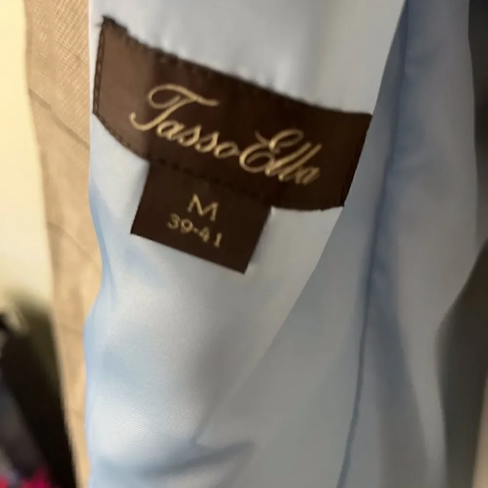 Tasso Elba this linen