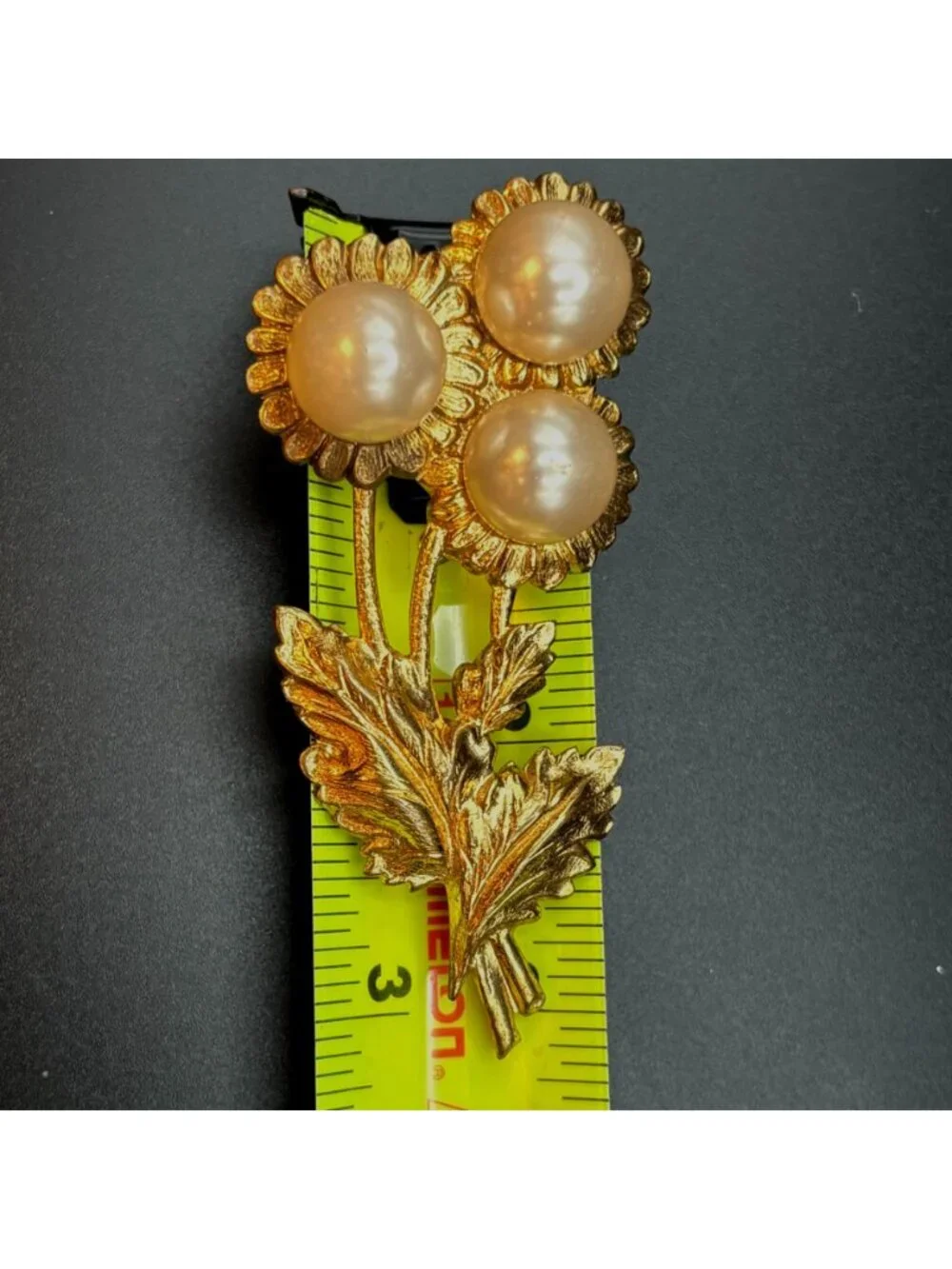 Vintage Spray Pin product details