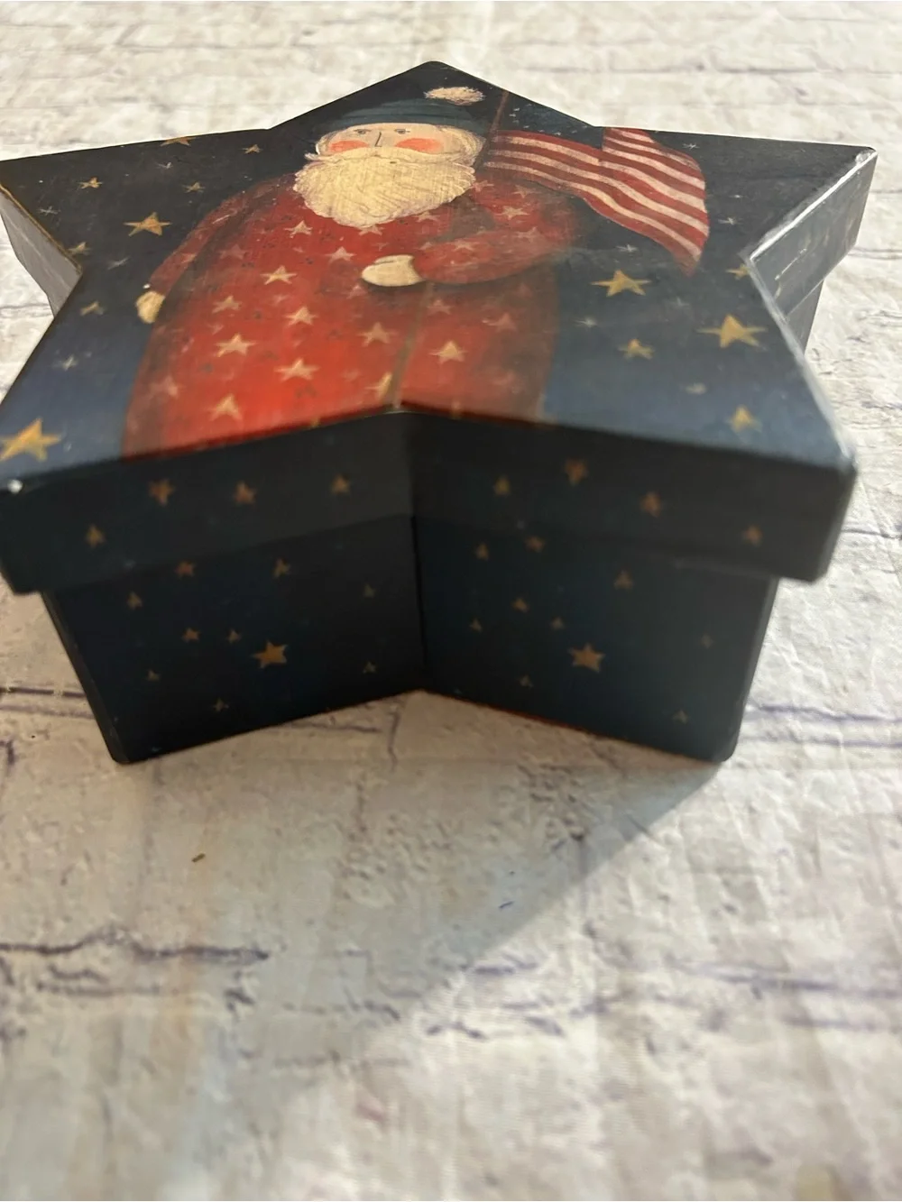 THE LINDY BOWAN CO. star shaped