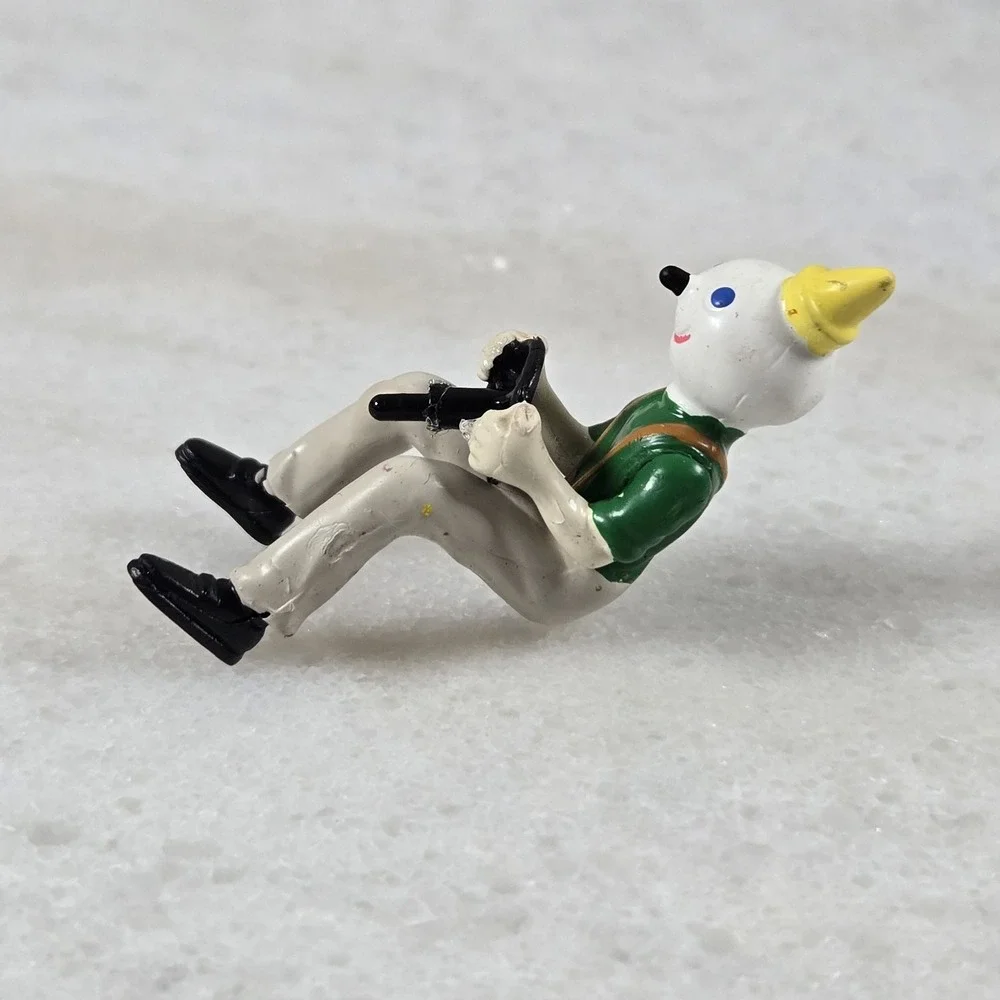 The Unbranded Brand figure wide buyer