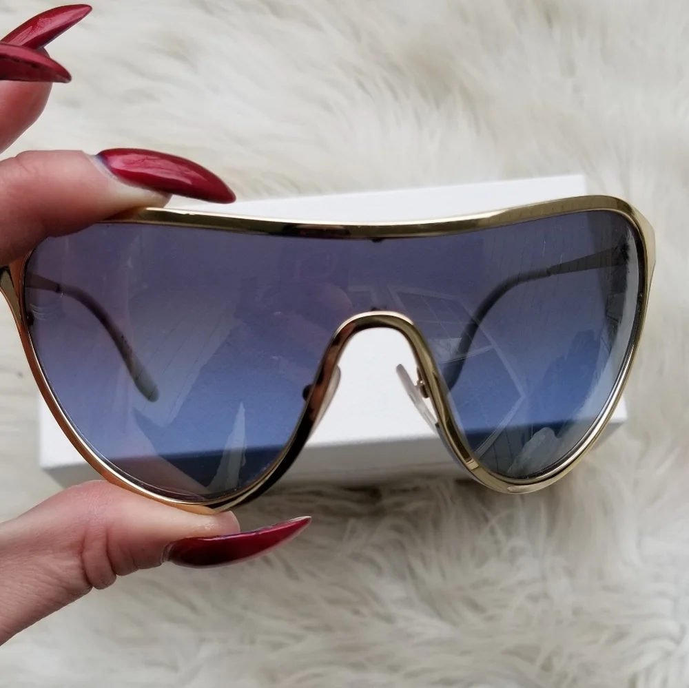 Prada authentic pr72vs
