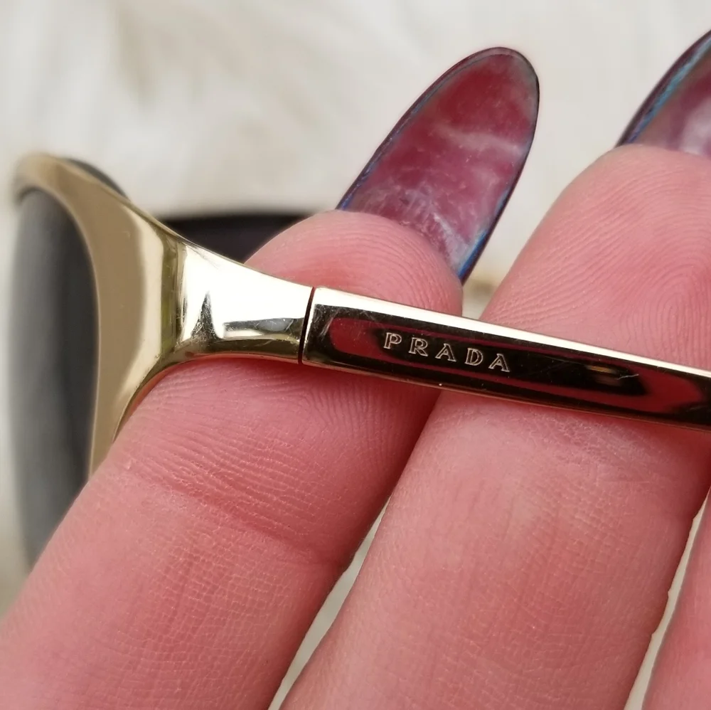 Prada authentic pr72vs