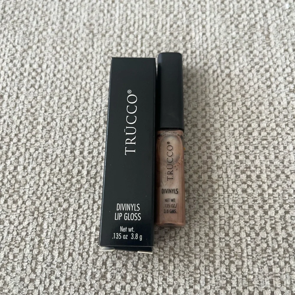 Trucco Divinyls Lip Gloss‎ - Elegant Brown