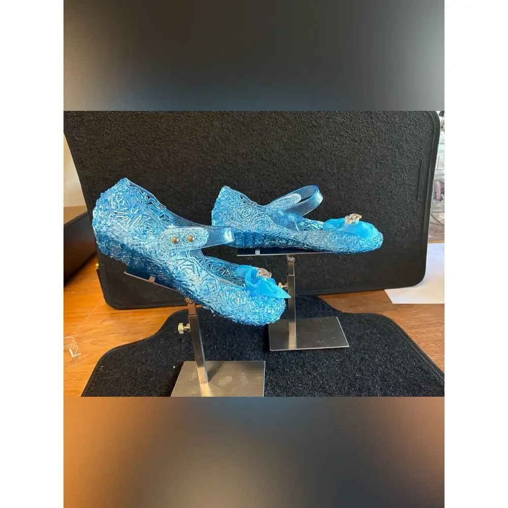N/A adorable blue