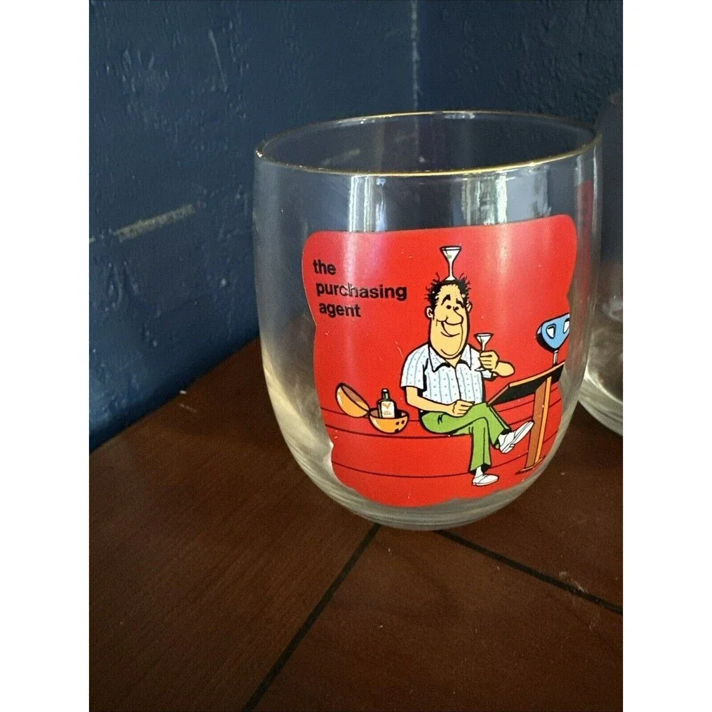 Set of 2 Vintage Ashby Bowling Cartoon Cocktail Beer Glasses Mug Gold Rim 1970’s