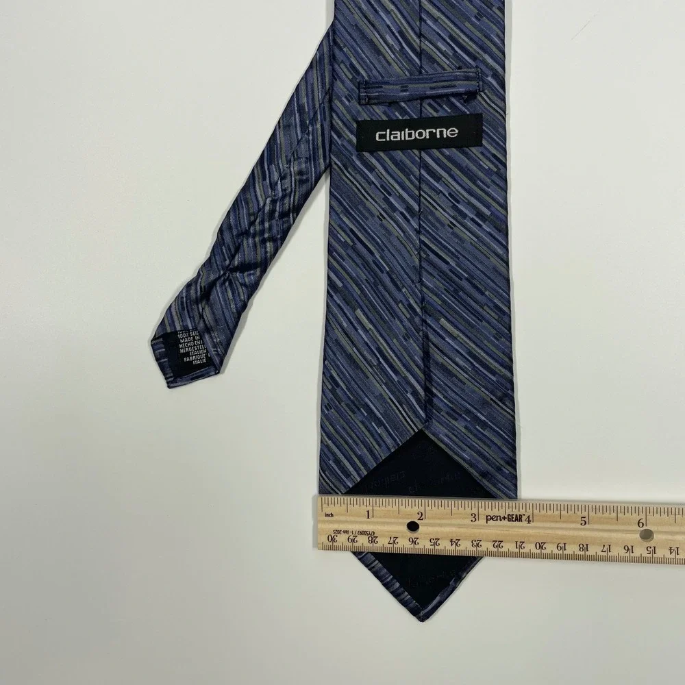 Claiborne silk necktie
