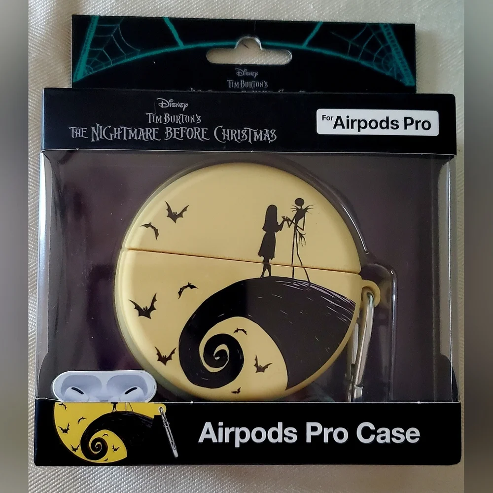 CultureFly Nightmare Before Christmas Jack & Sally Hill‎ Scene AirPods Pro Case