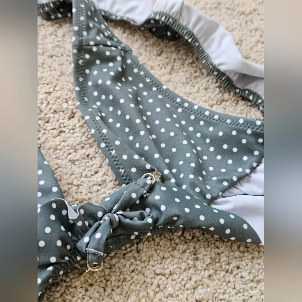 H&M two swimming