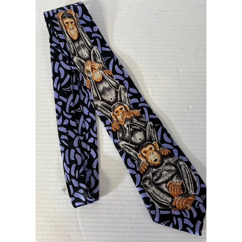 Marco Polo Italian Style Men's Necktie Tie‎ Purple Animal Print